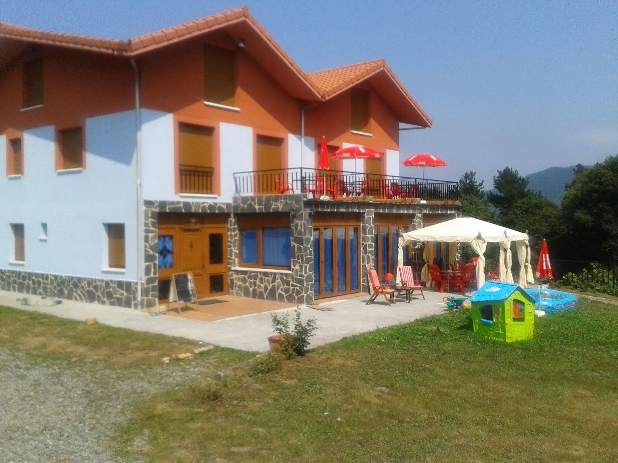 Mendi Alai Hotel Каранса Екстериор снимка